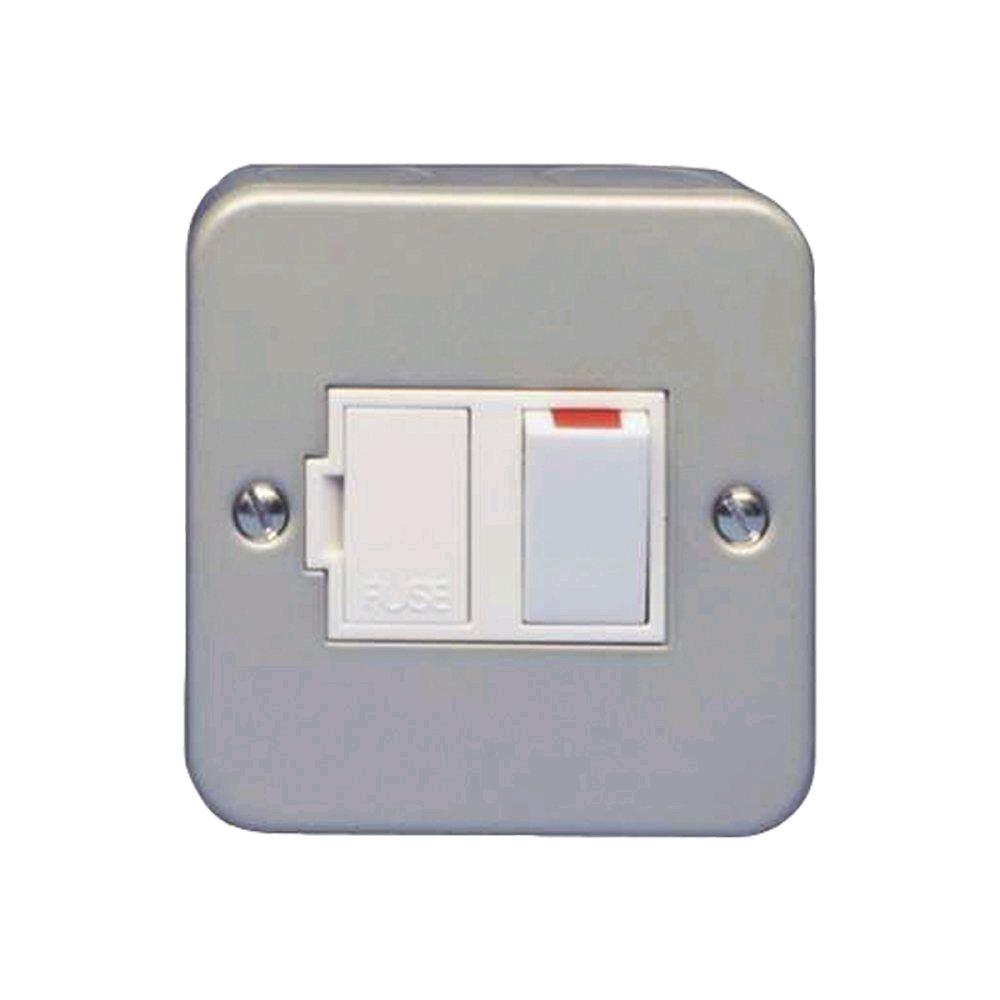 Niglon Metal Clad 13A D/P Switched Fused Spur 